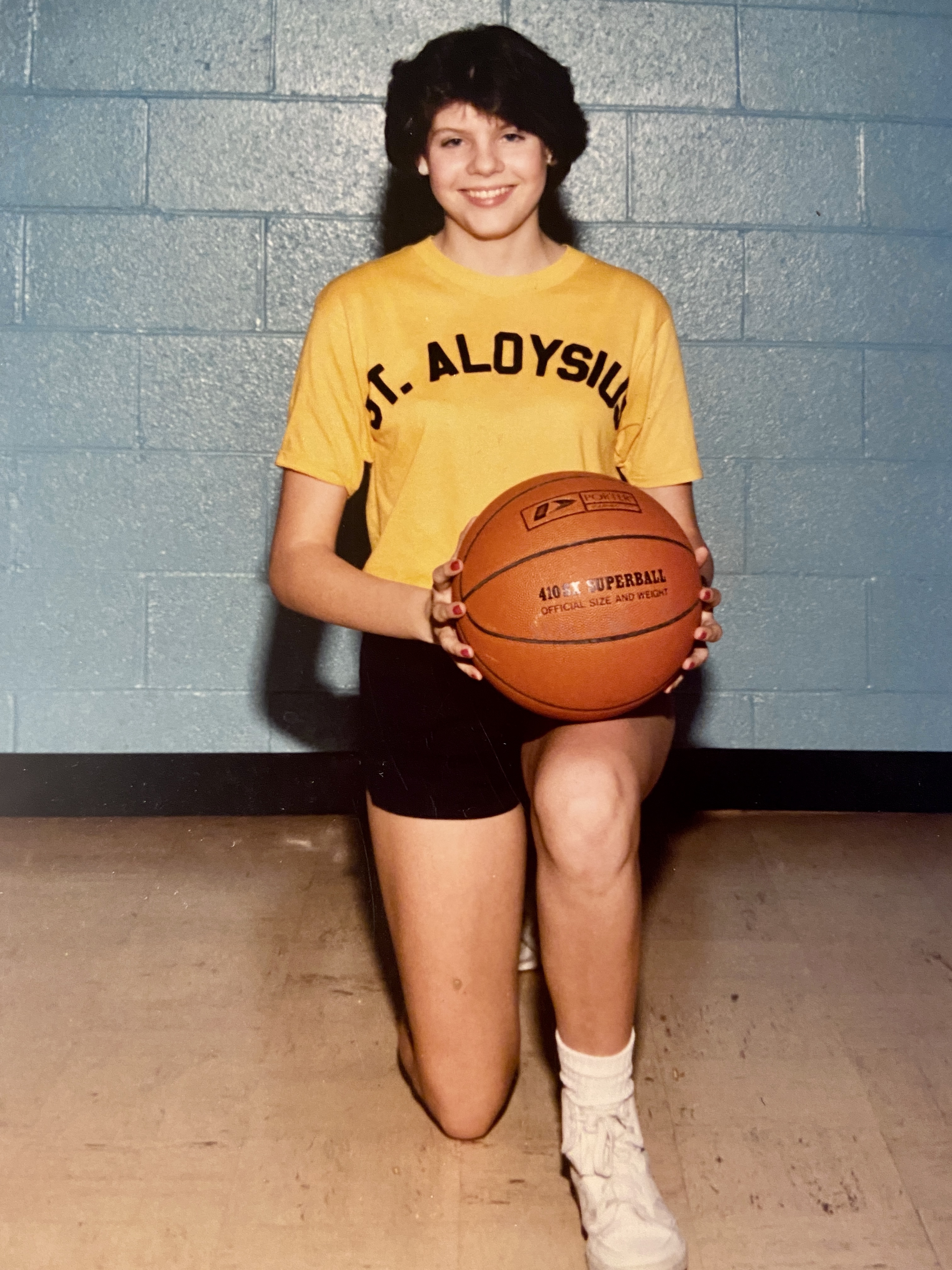 girl with basketball